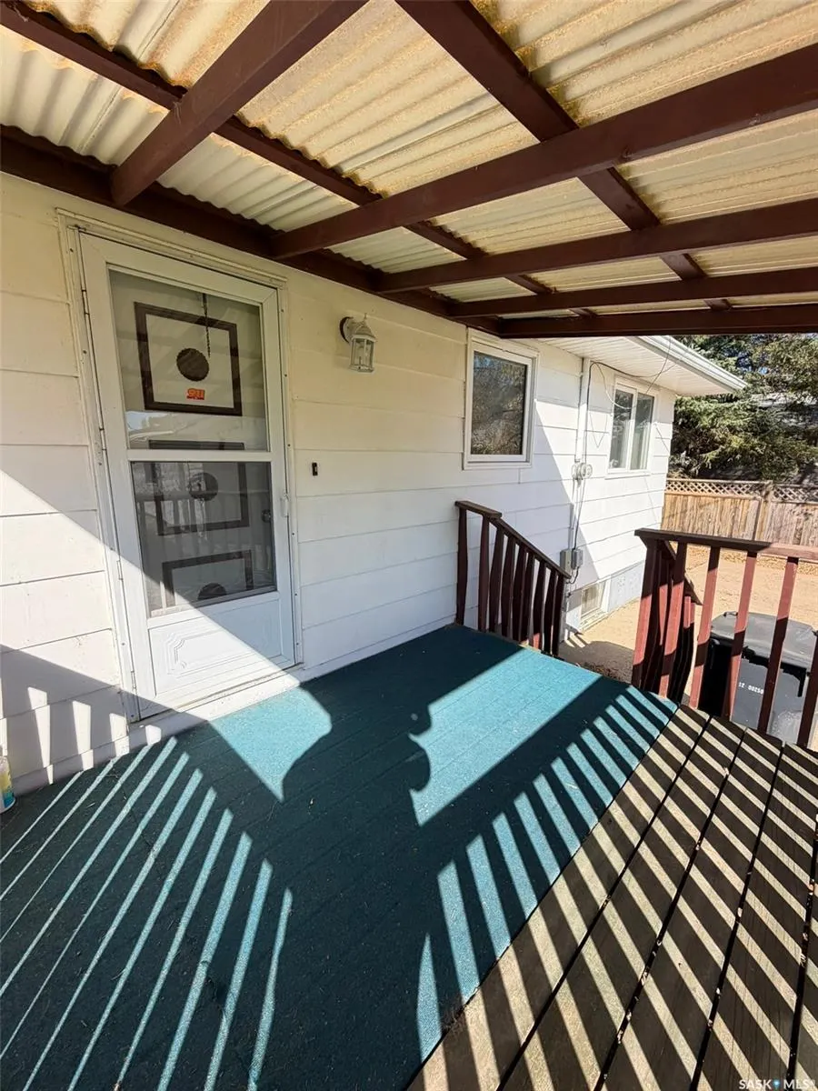 141 Railway AVENUE