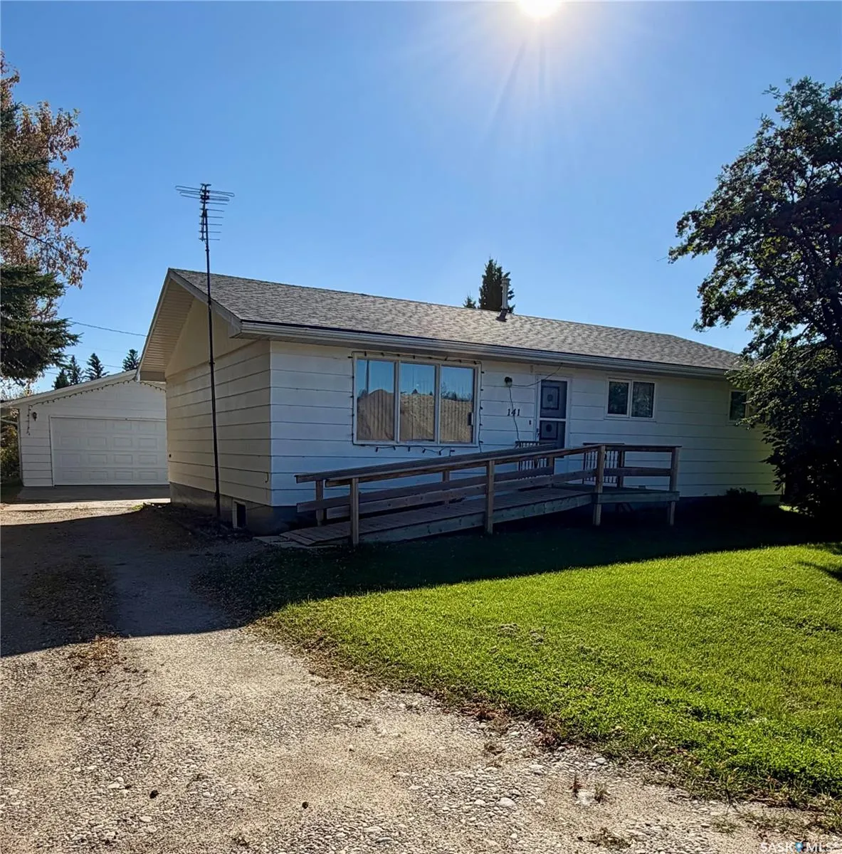 141 Railway AVENUE