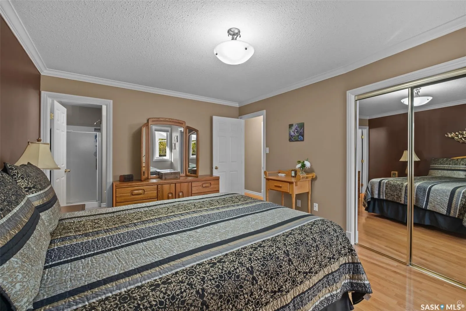 670 Aaron DRIVE