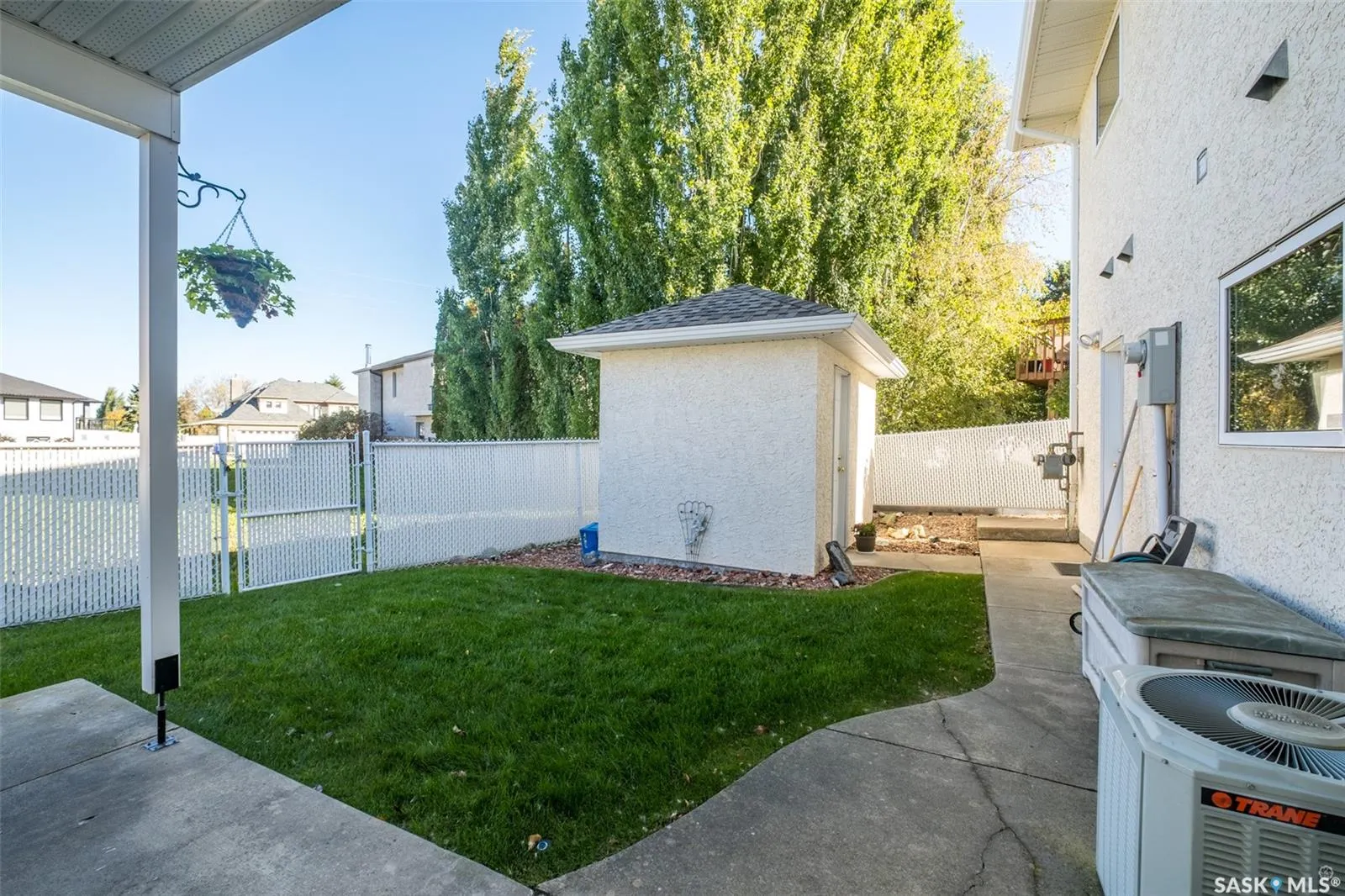 670 Aaron DRIVE