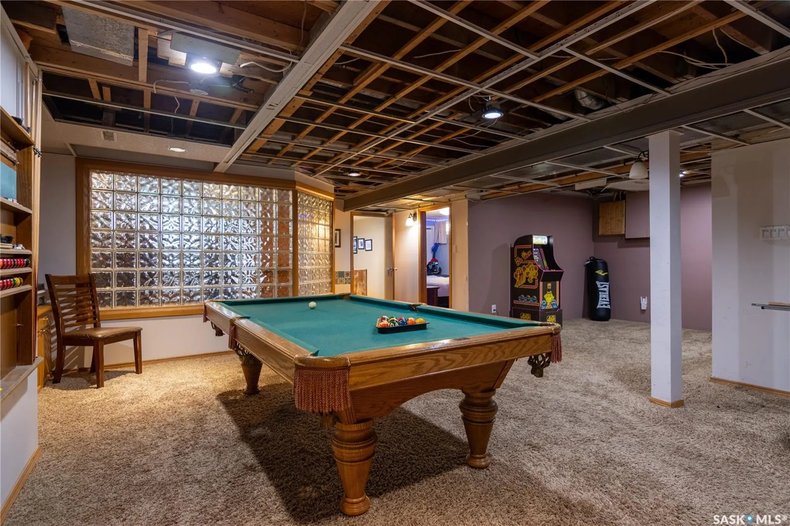 517 East DRIVE