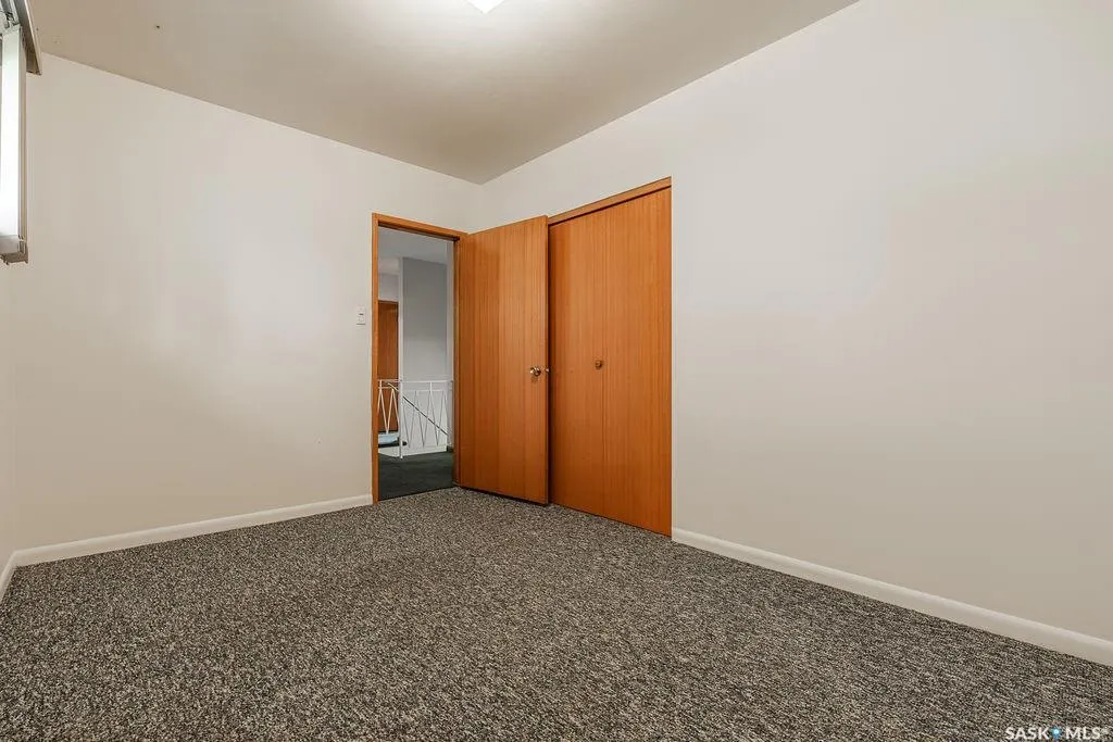 11 Moxon CRESCENT