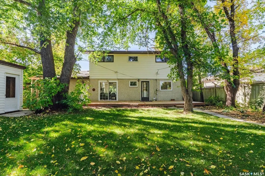 11 Moxon CRESCENT