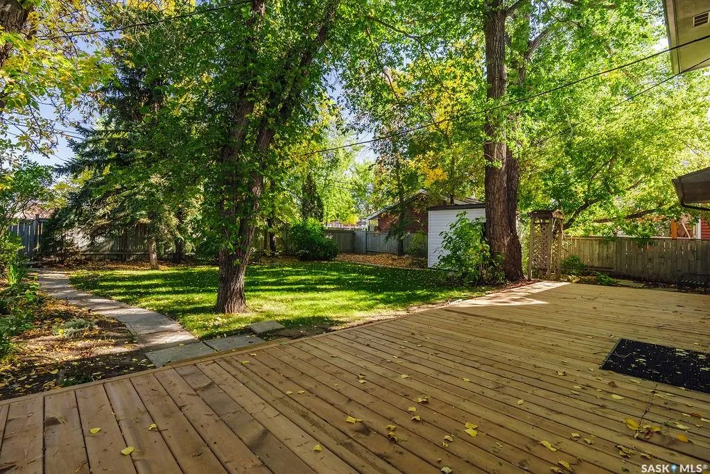 11 Moxon CRESCENT