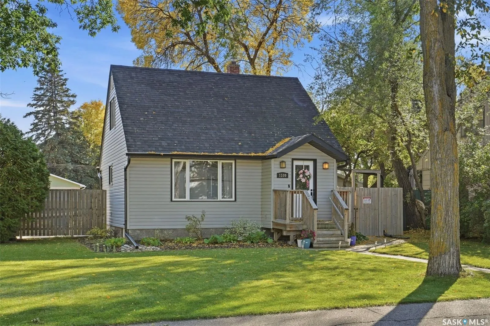 1109 Oxford STREET