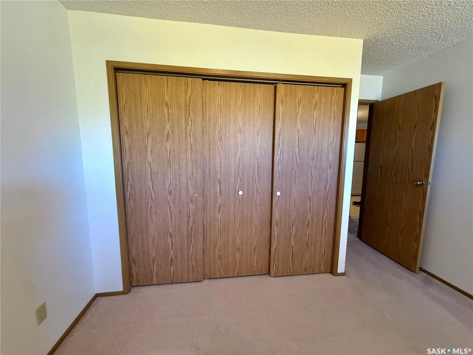 305 1st STREET W #301
