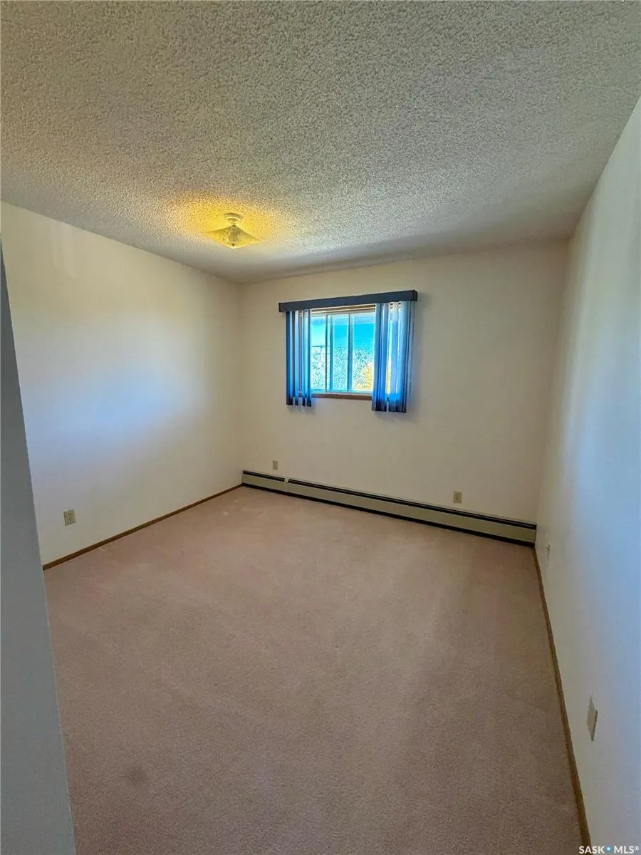 305 1st STREET W #301