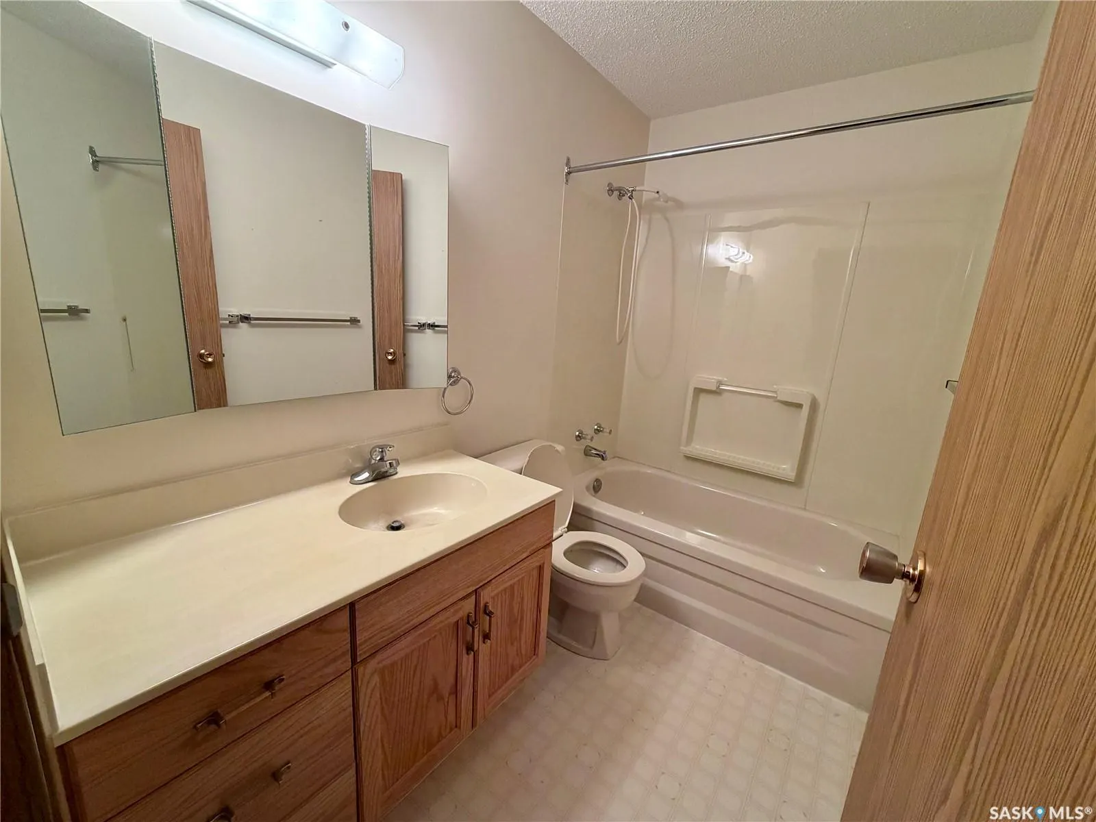 305 1st STREET W #301