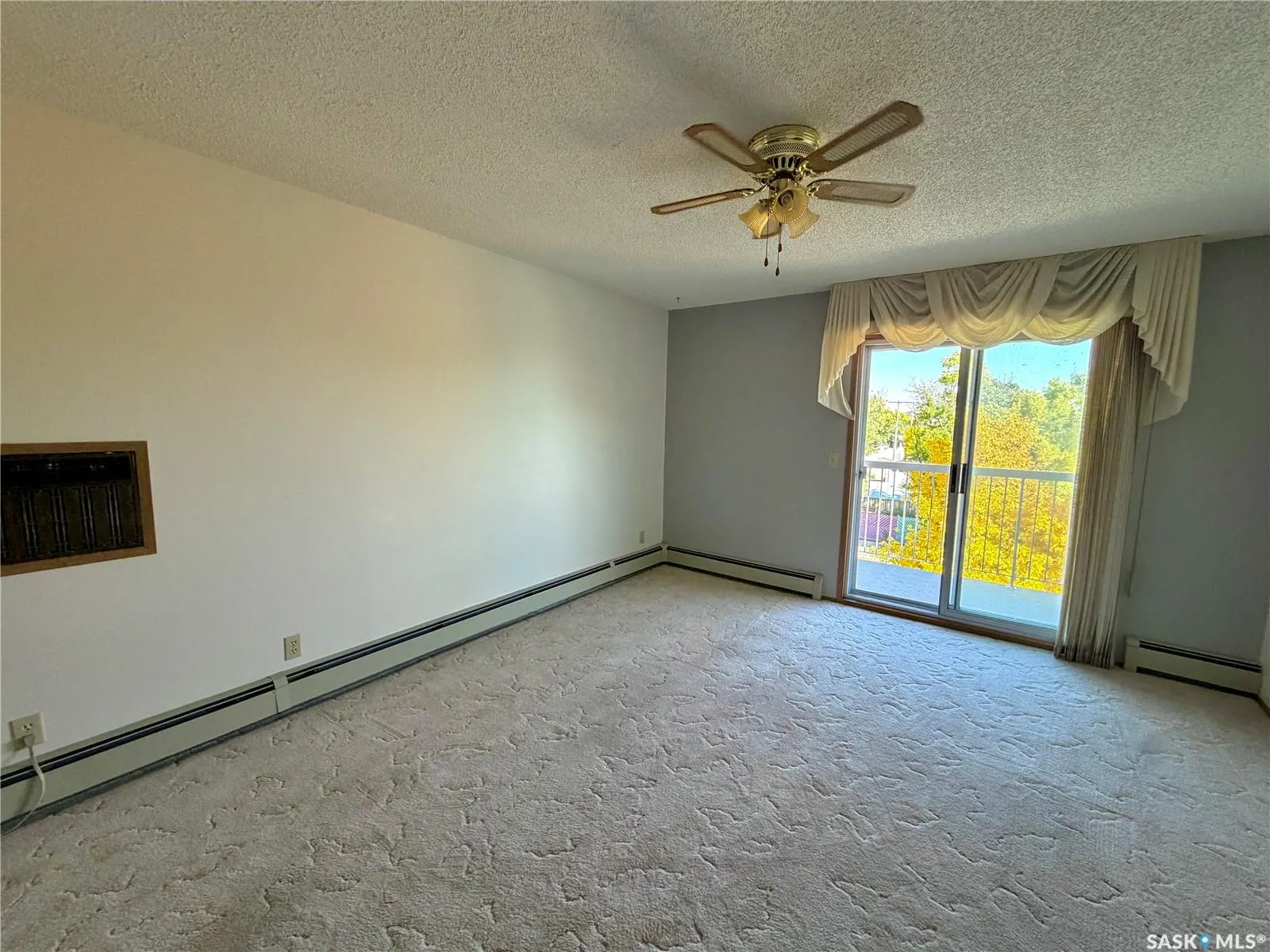 305 1st STREET W #301