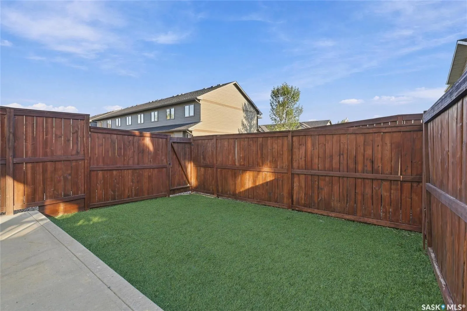 4002 Sandhill CRESCENT #251
