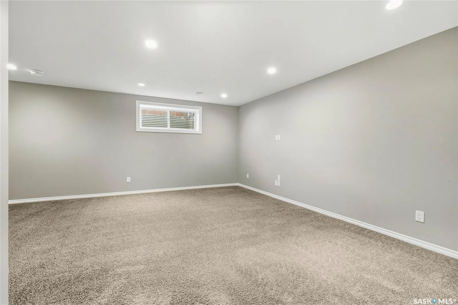 4002 Sandhill CRESCENT #251