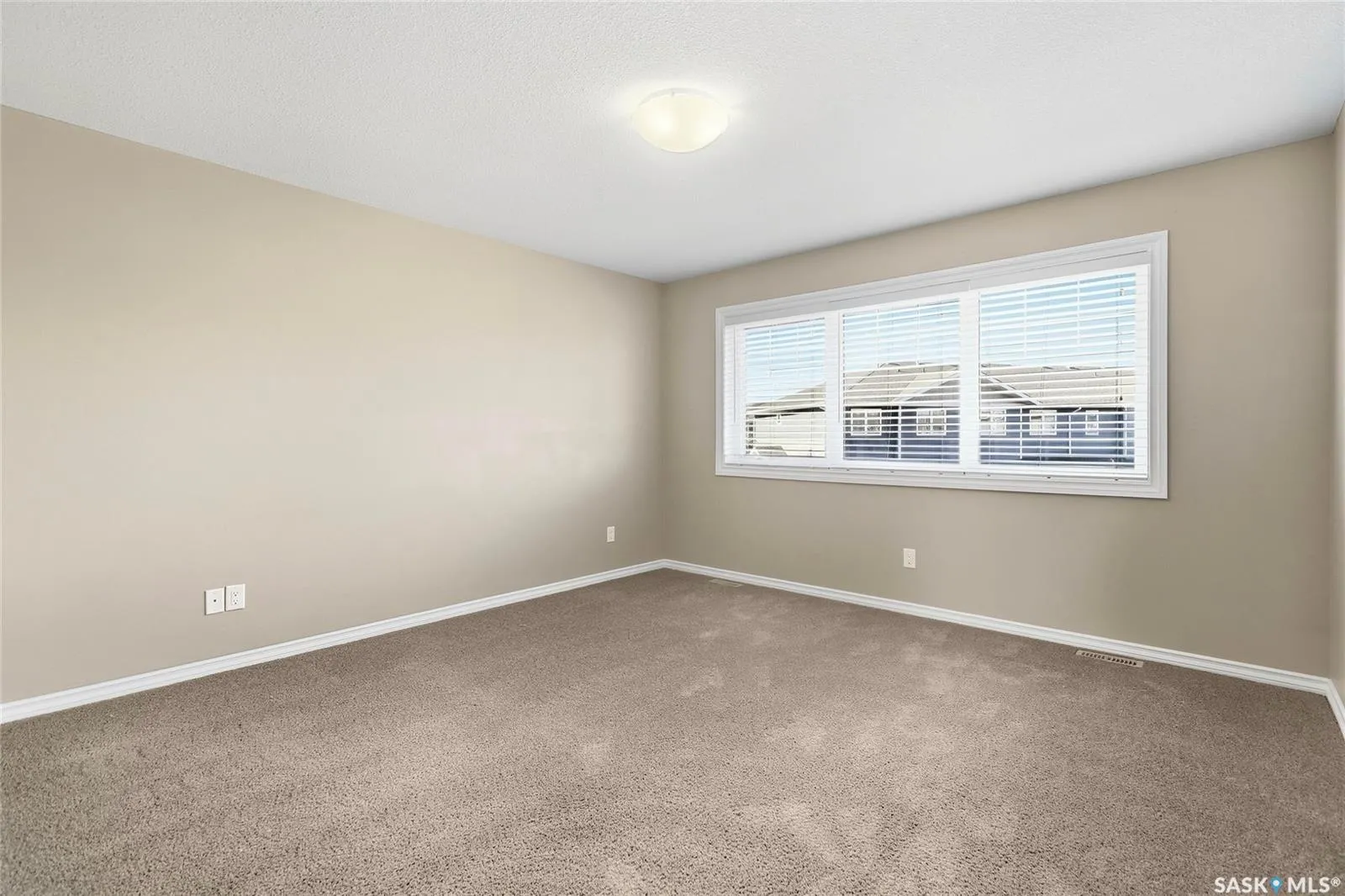 4002 Sandhill CRESCENT #251