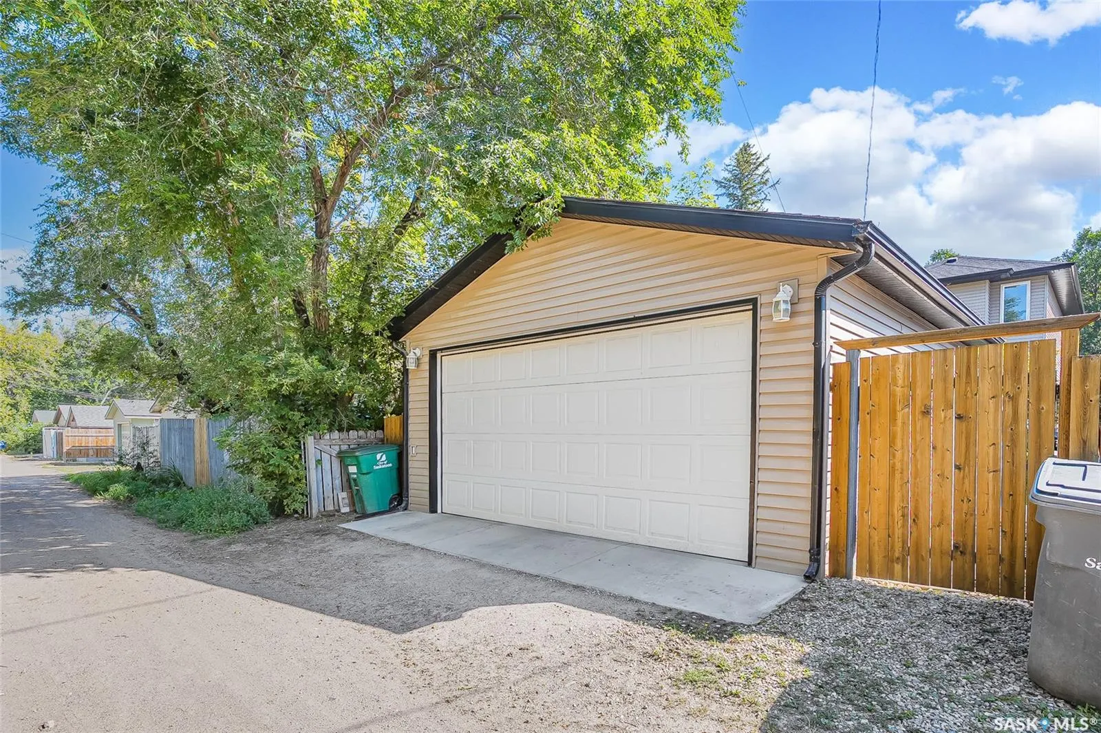 1410 Coy AVENUE