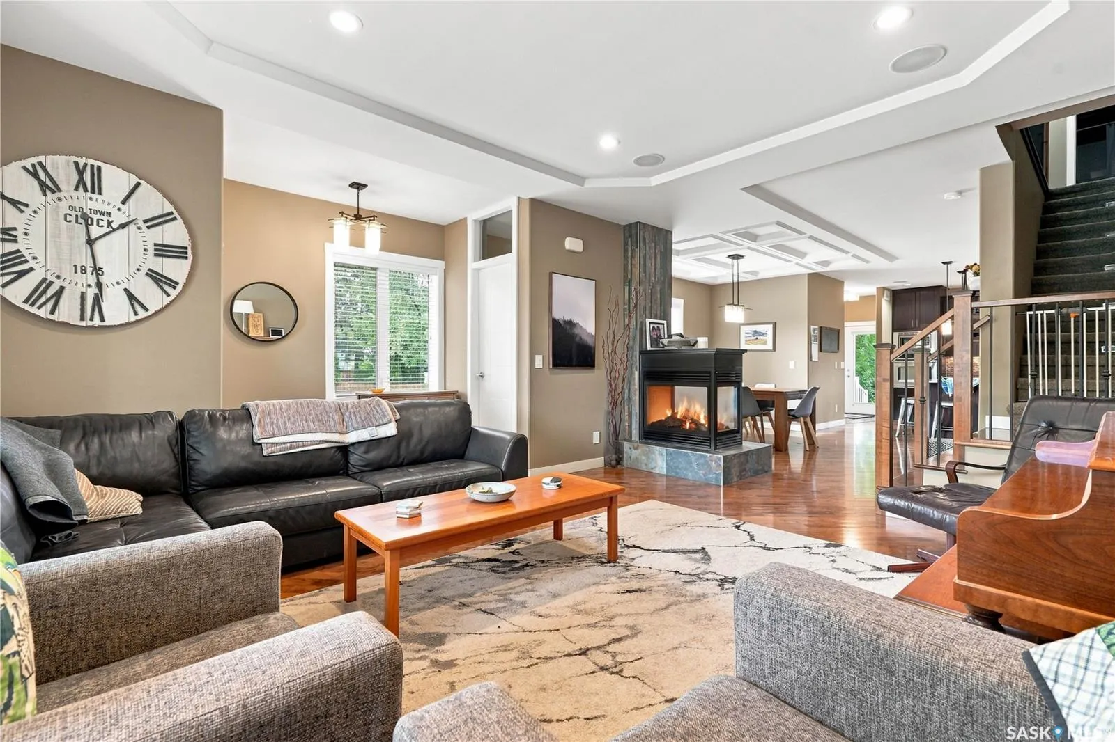 1201 12th STREET E