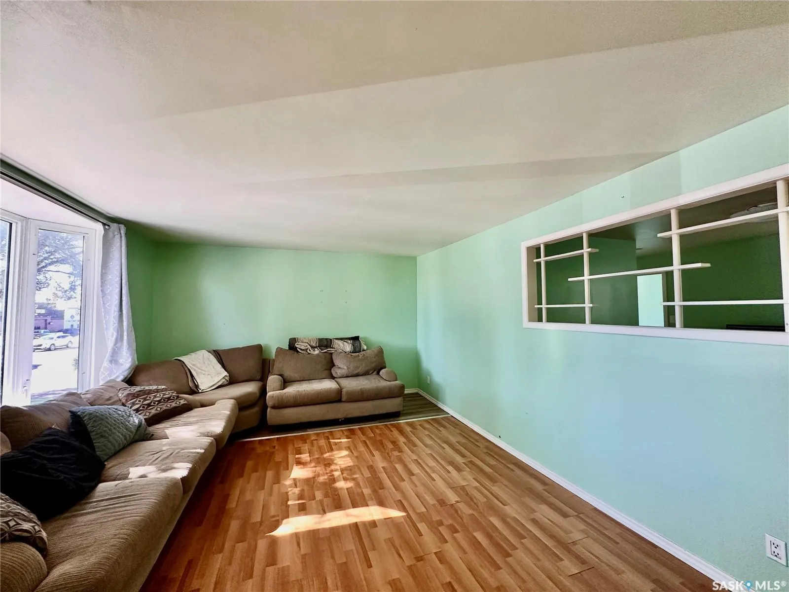 1504 33rd STREET W