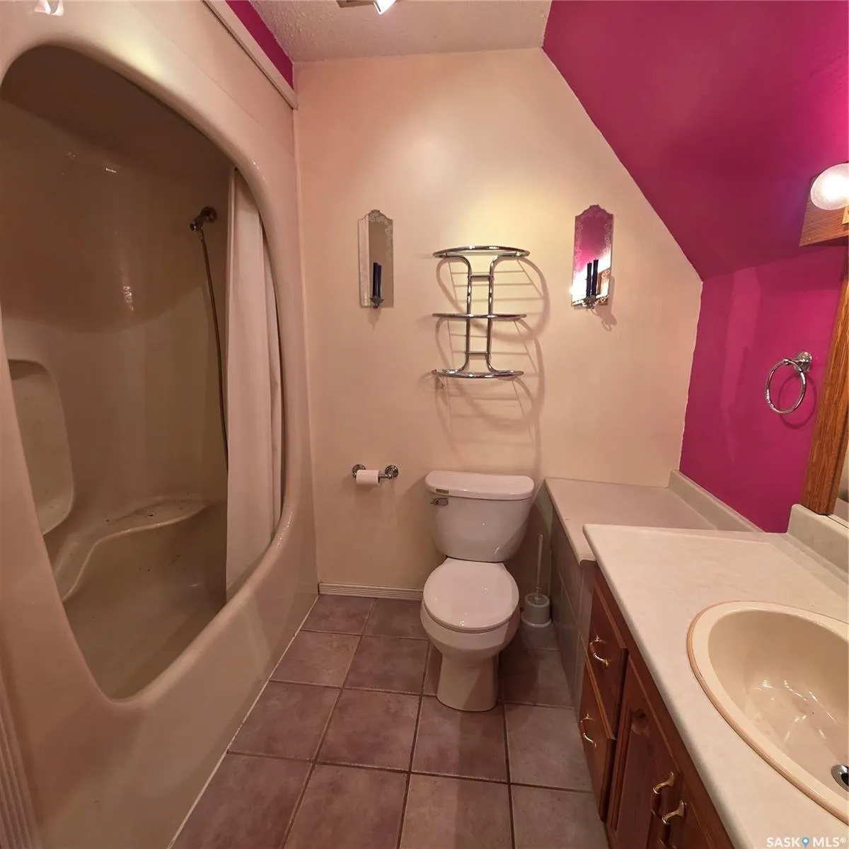 1731 Centennial CRESCENT