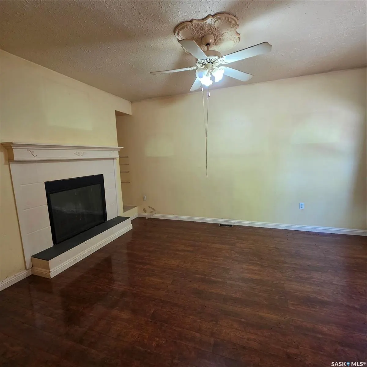 1731 Centennial CRESCENT