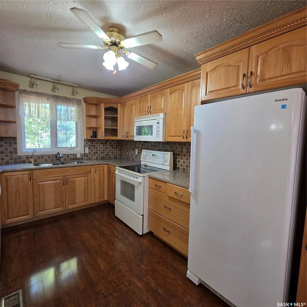 1731 Centennial CRESCENT