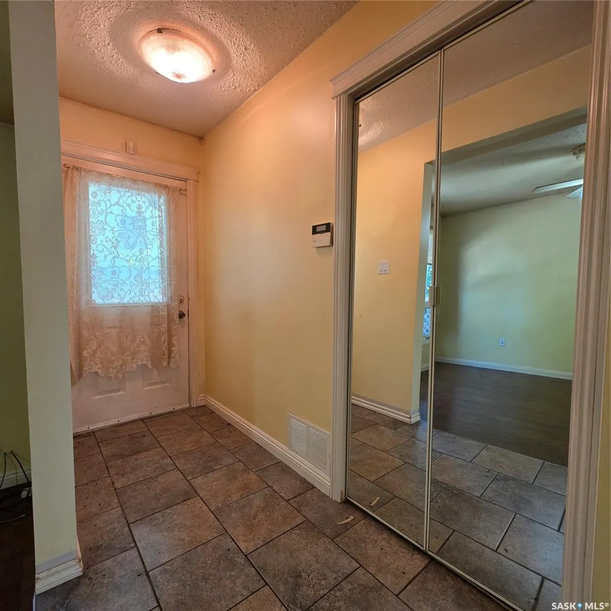 1731 Centennial CRESCENT