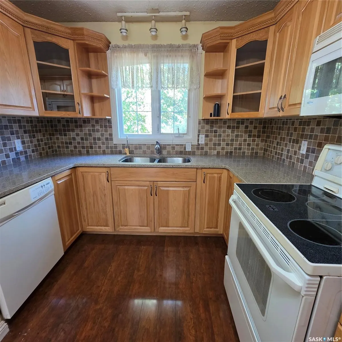 1731 Centennial CRESCENT