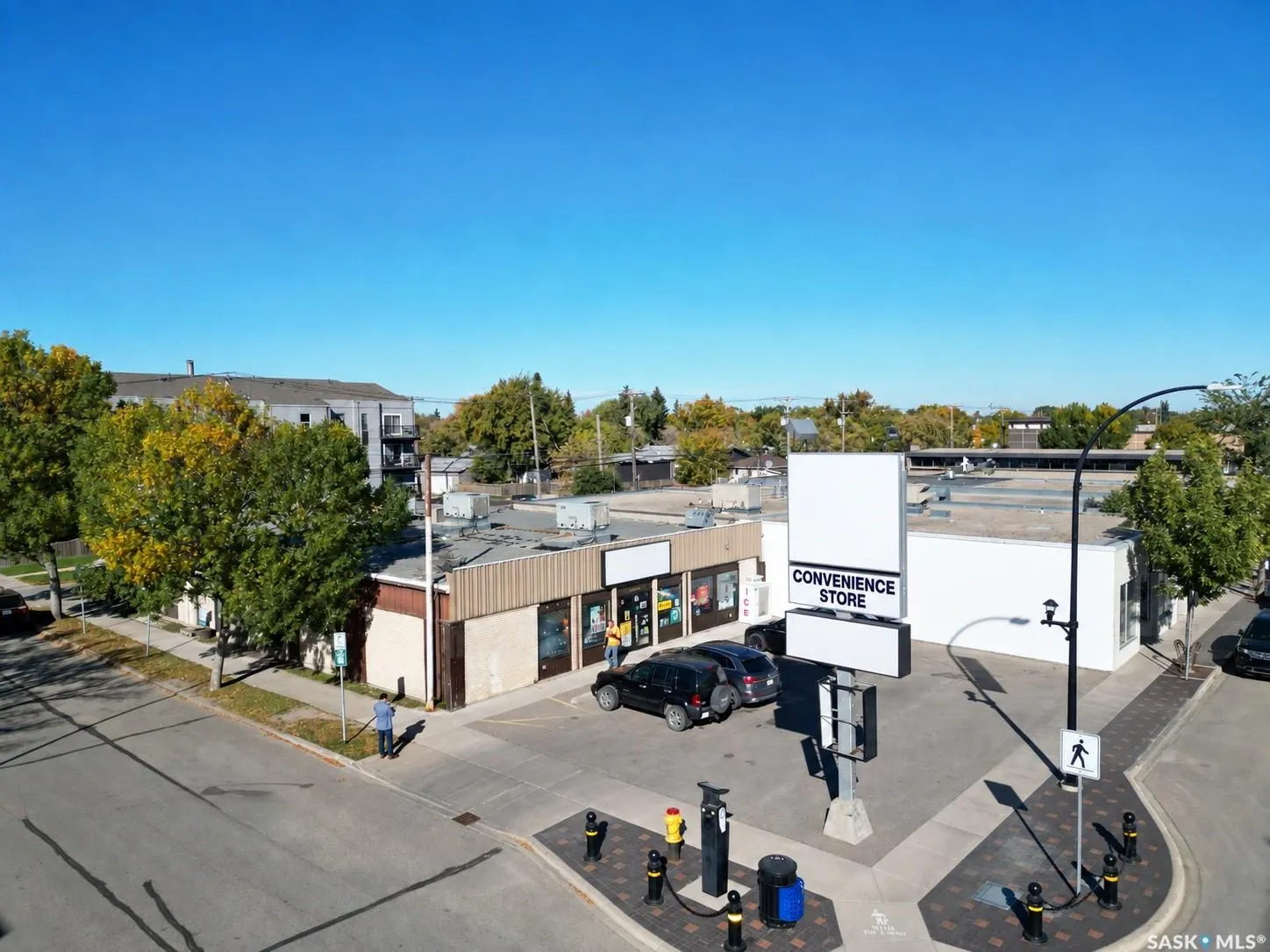1100 Central AVENUE #A