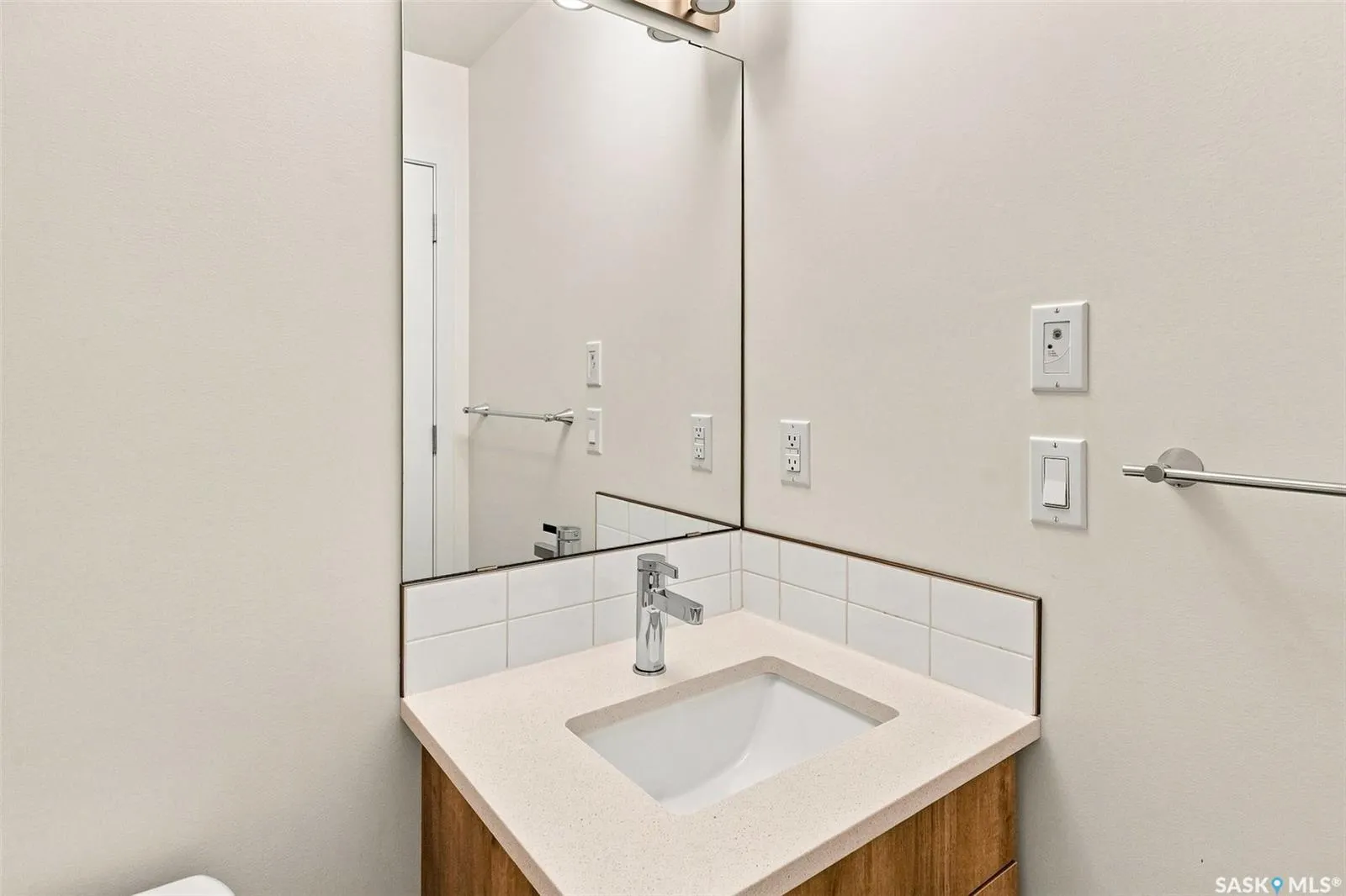 3043 Brighton COMMON