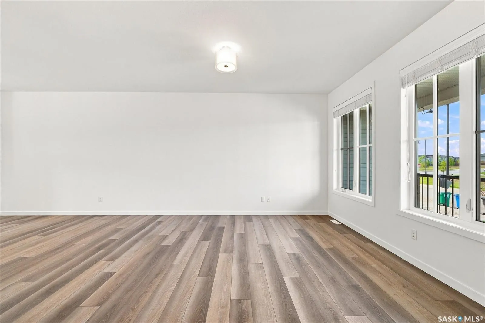 3043 Brighton COMMON