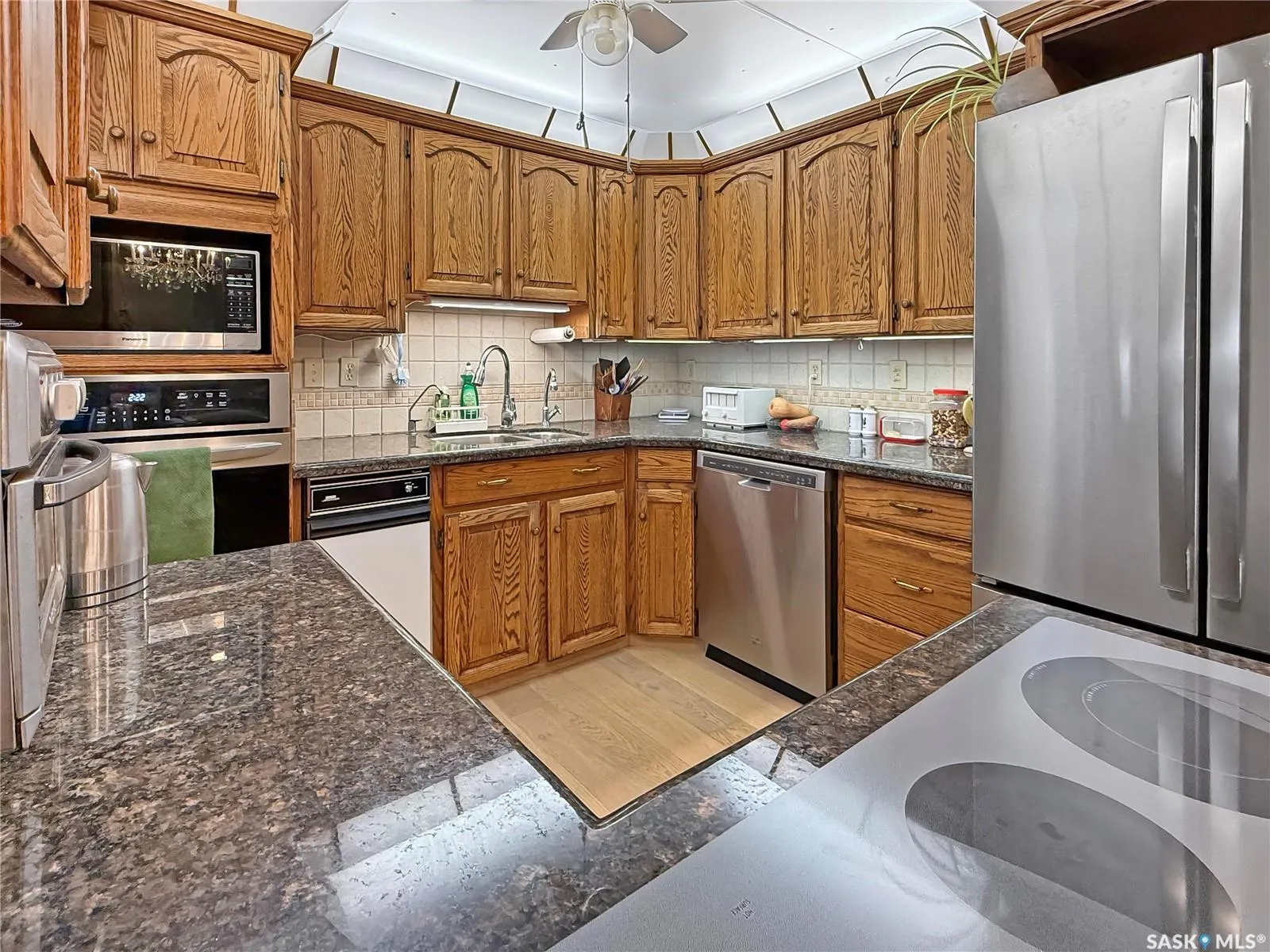 275 Alpine CRESCENT #8