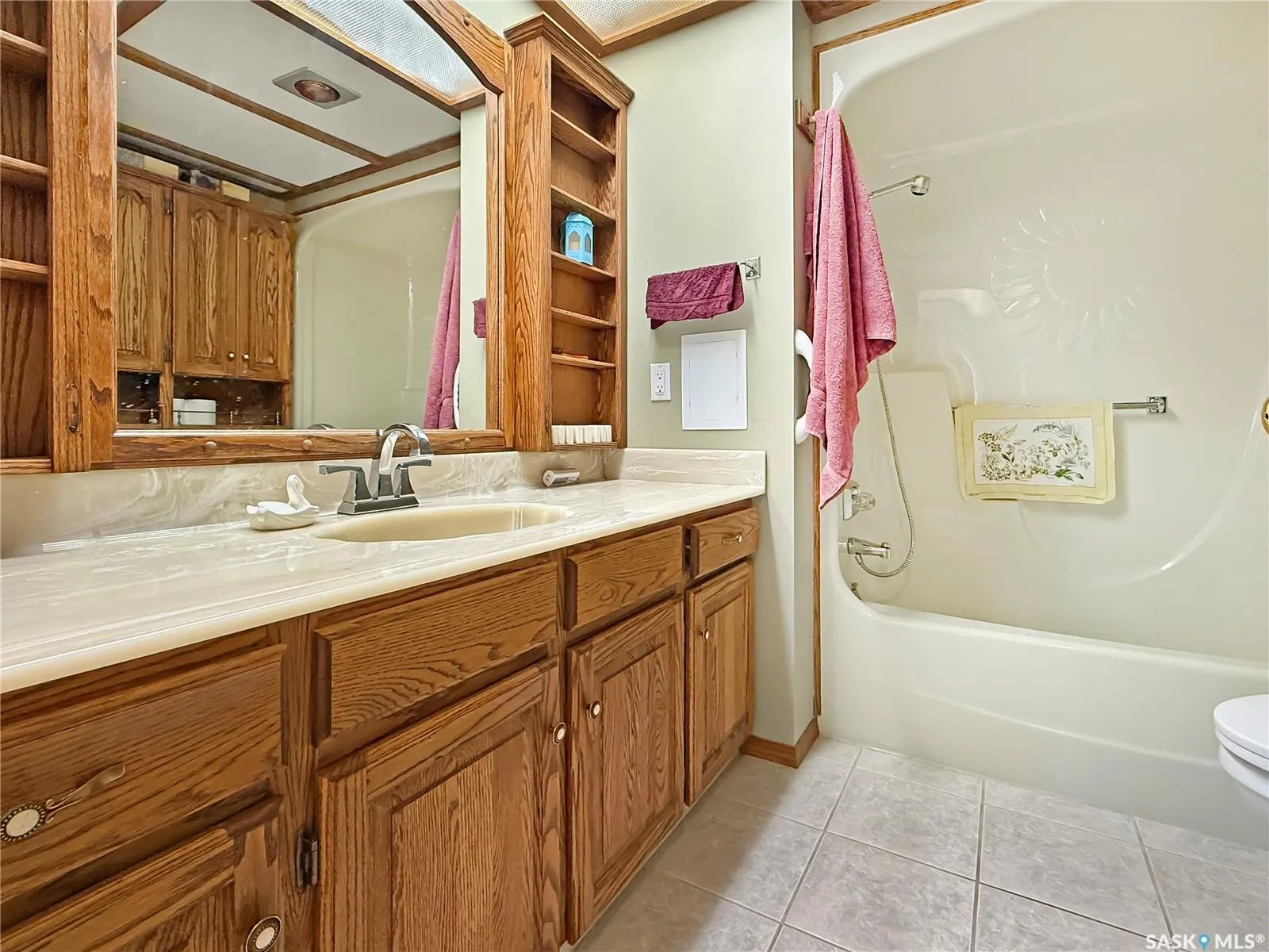 275 Alpine CRESCENT #8