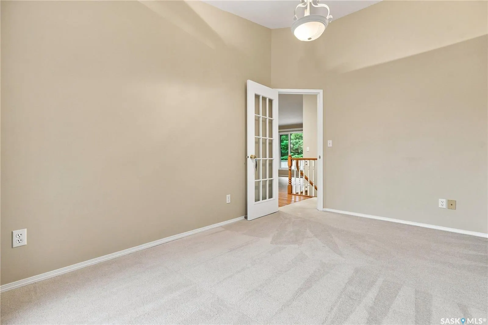 323 Garvie ROAD