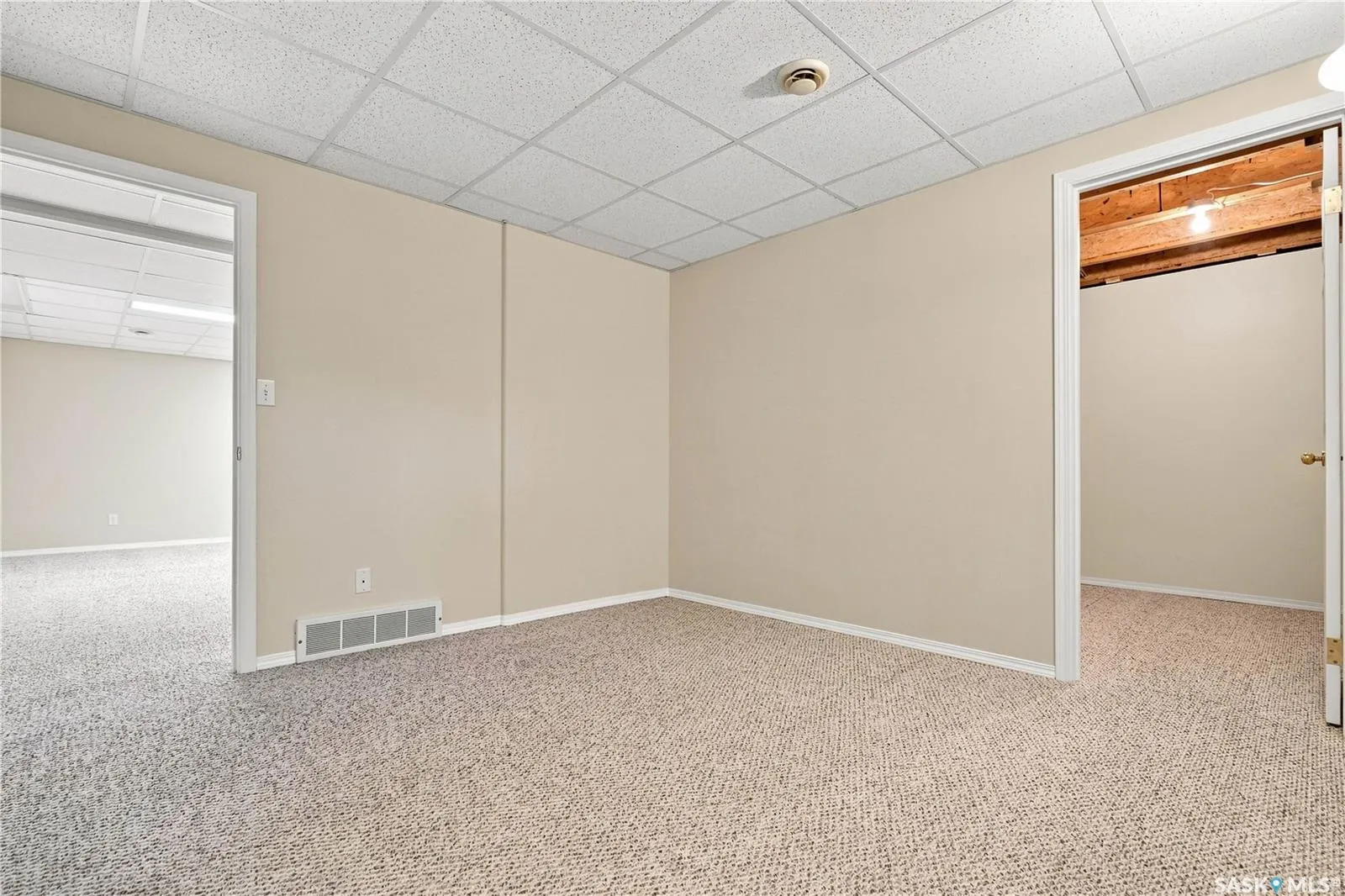 323 Garvie ROAD