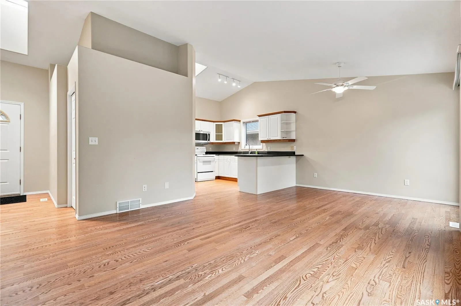 323 Garvie ROAD