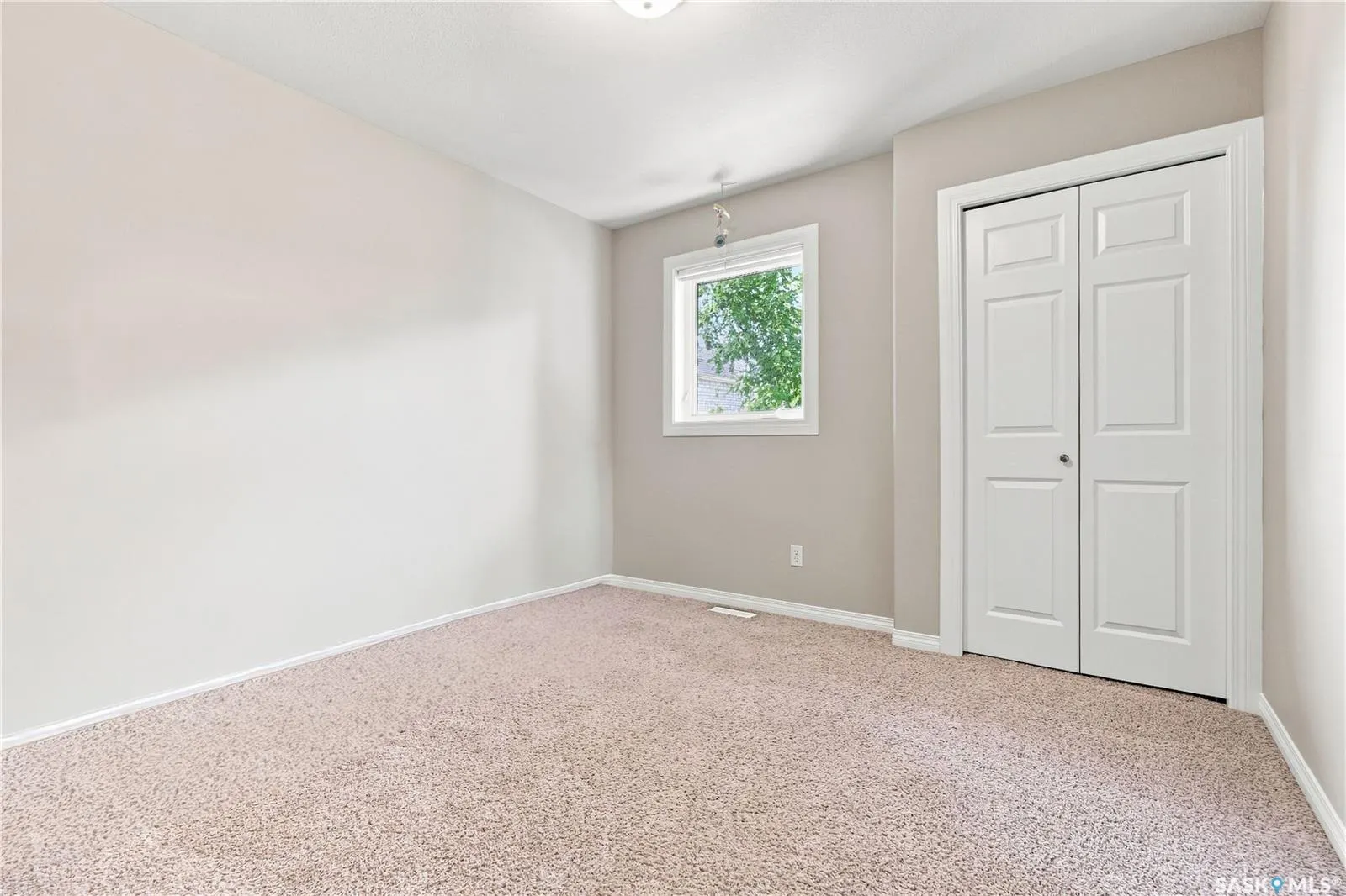 410 Bourgonje COURT