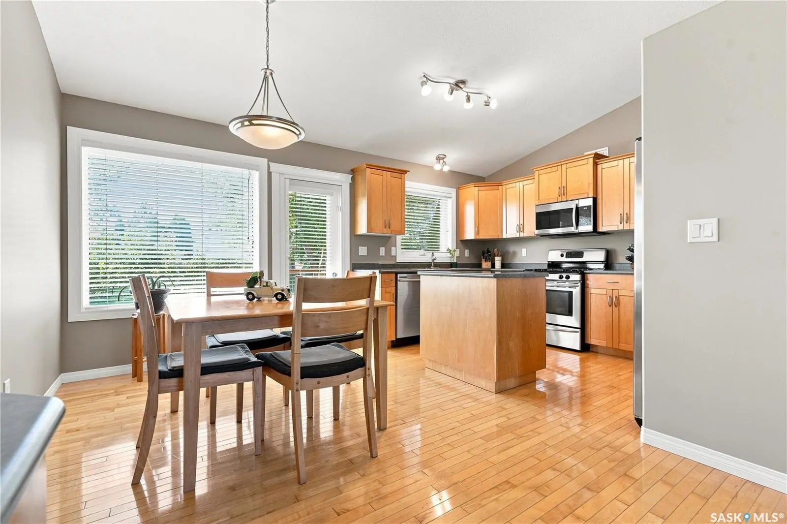 410 Bourgonje COURT