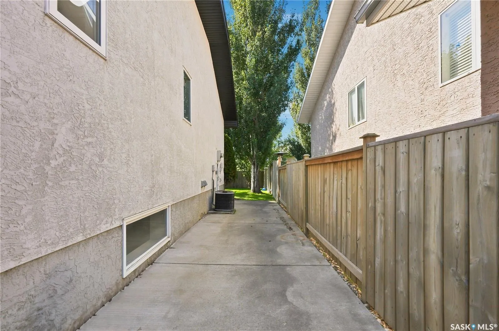 410 Bourgonje COURT