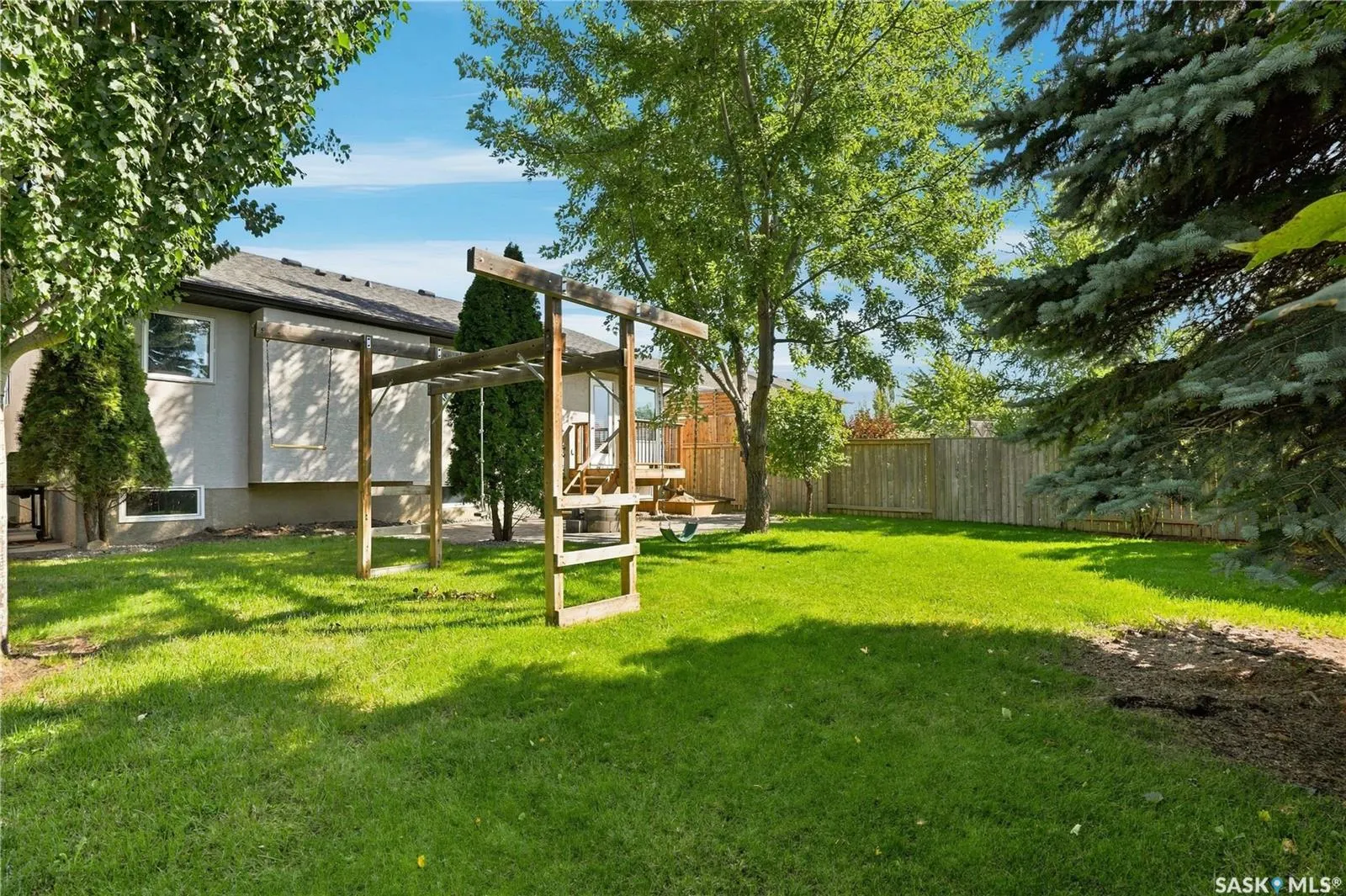 410 Bourgonje COURT