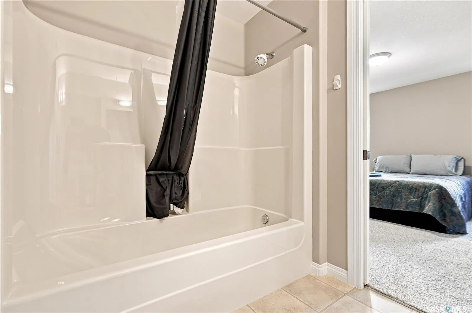 410 Bourgonje COURT
