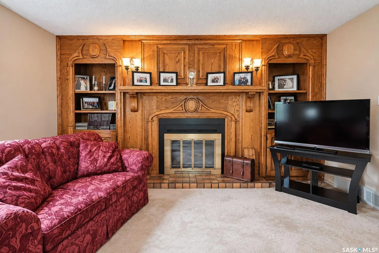 830 Chester PLACE