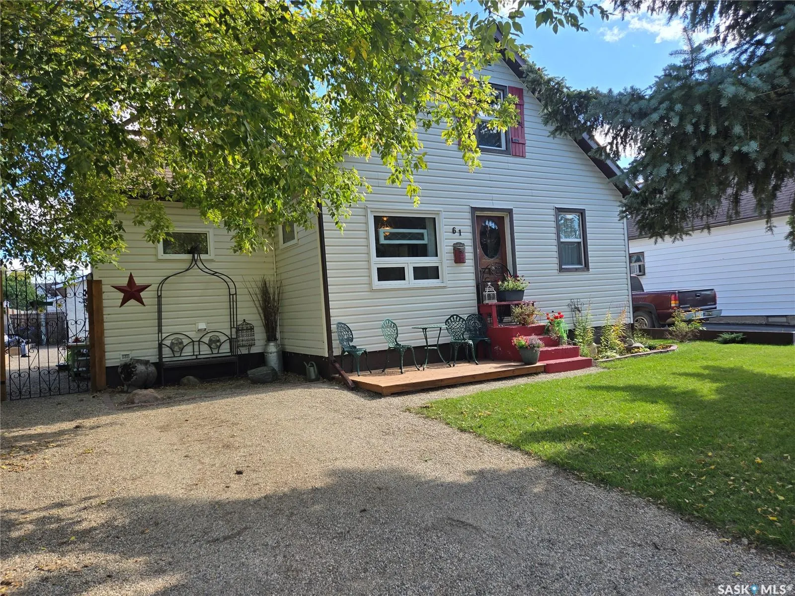 61 Antrim STREET