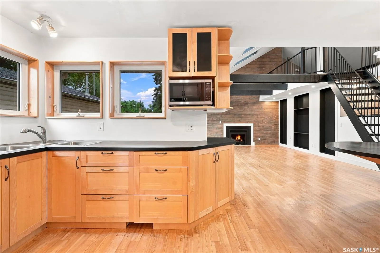 3445 11th STREET W