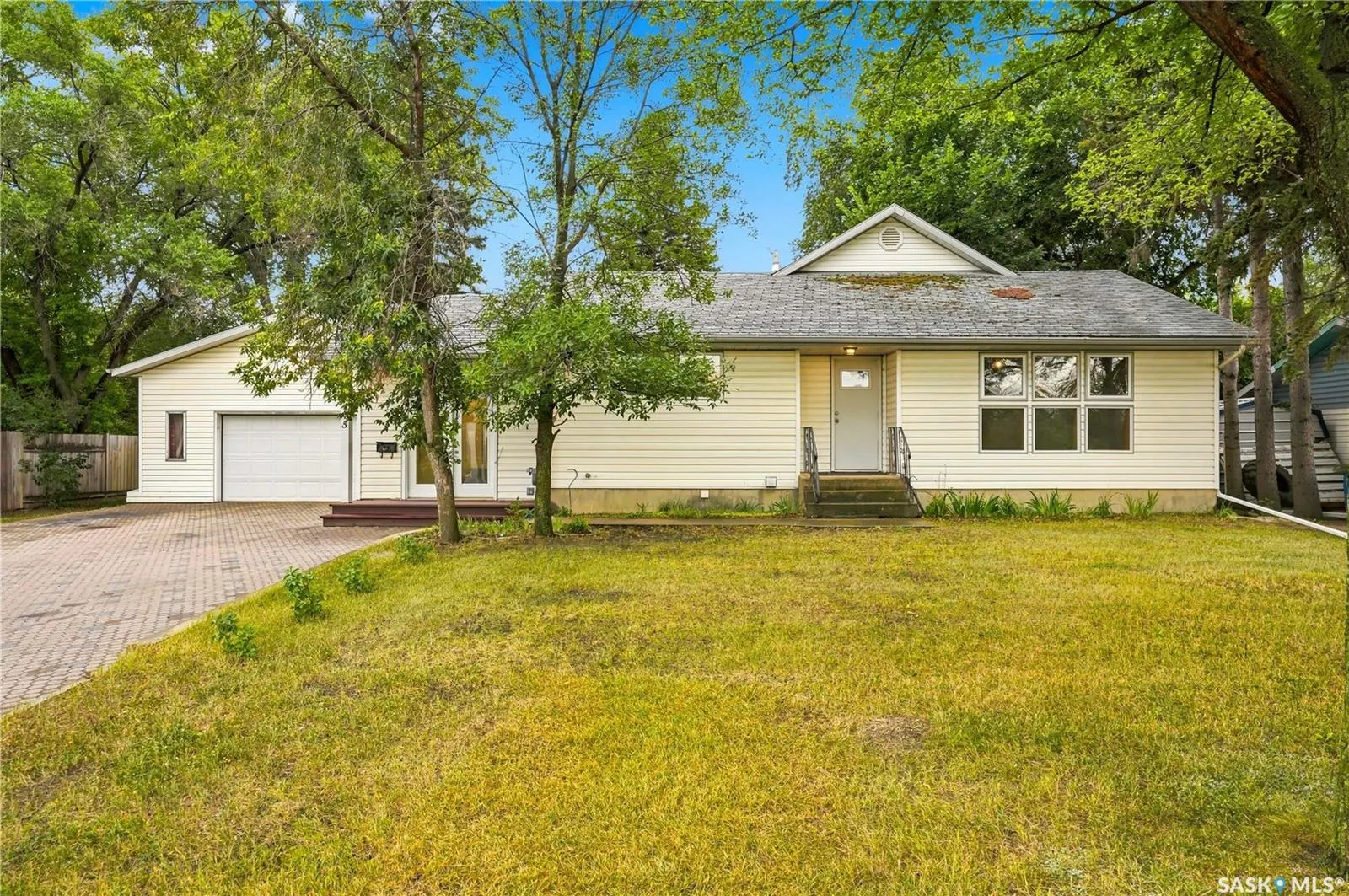 3445 11th STREET W