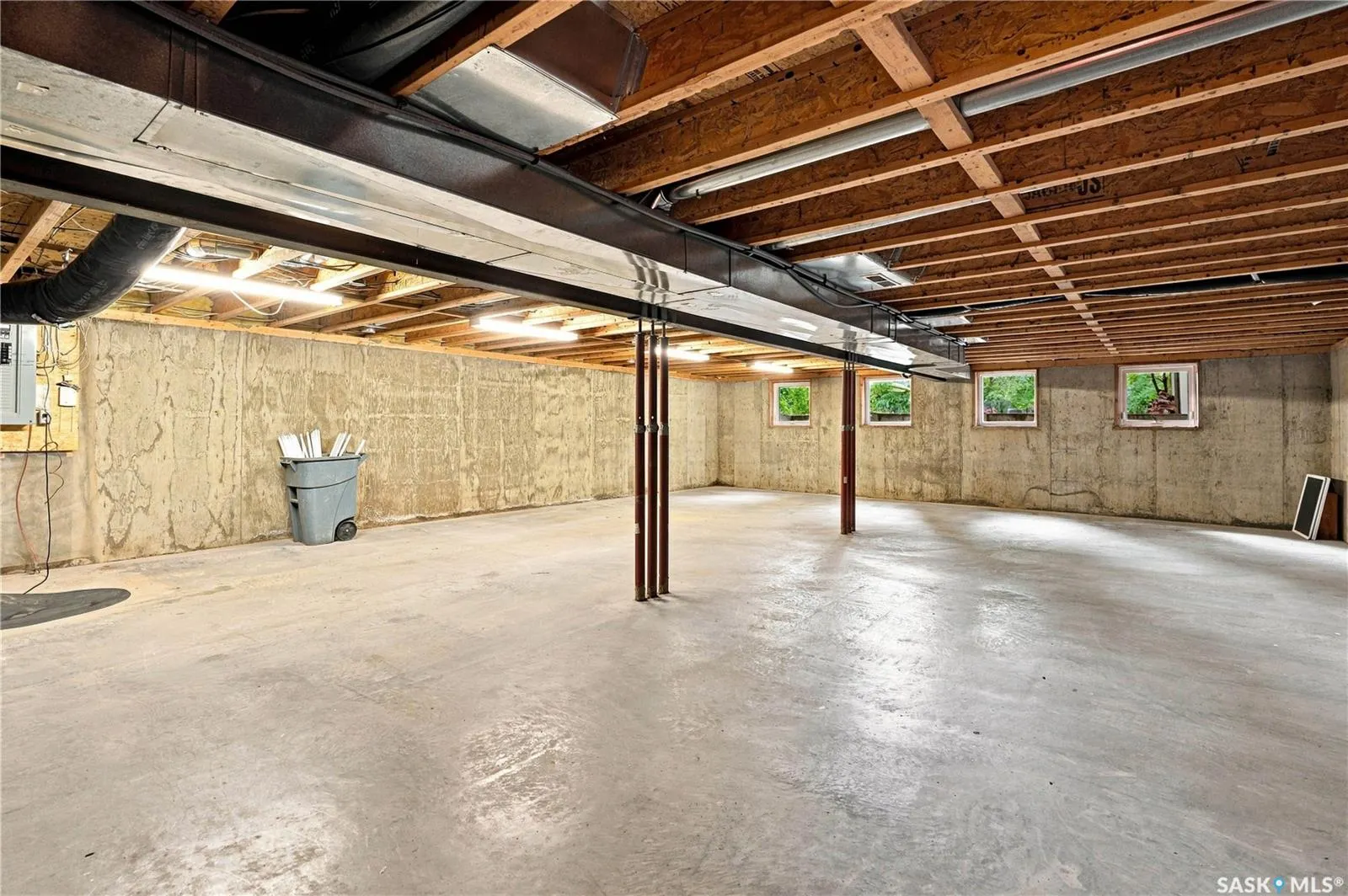 3445 11th STREET W