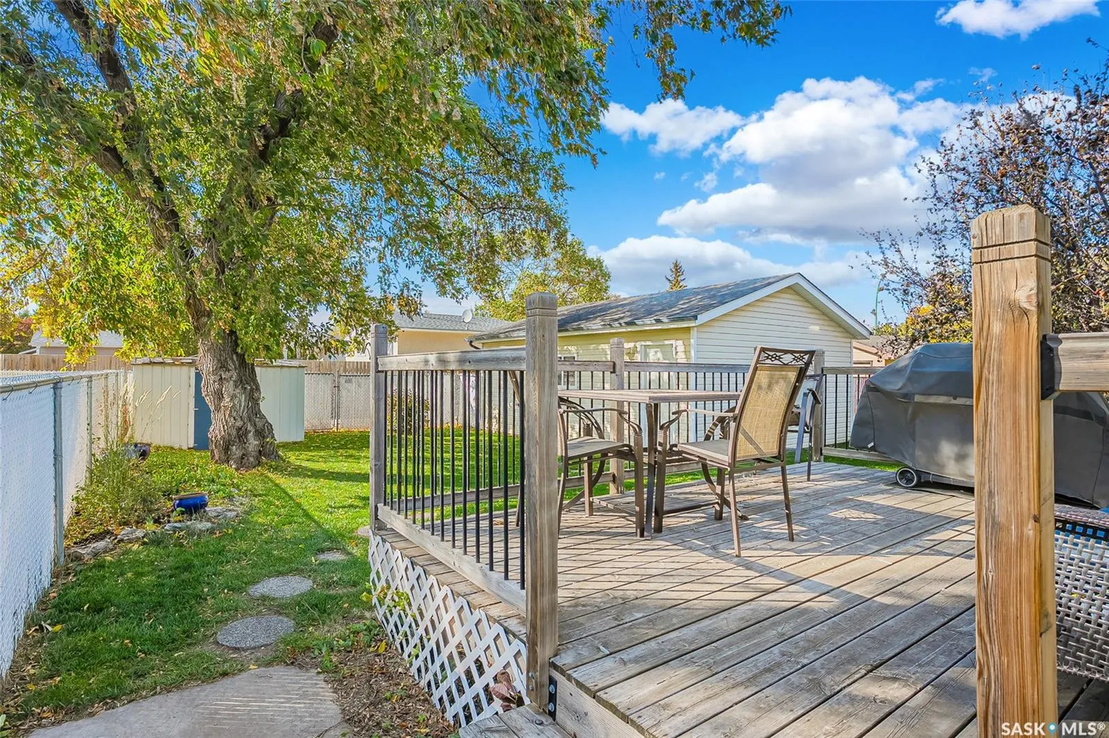 417 Waterloo CRESCENT