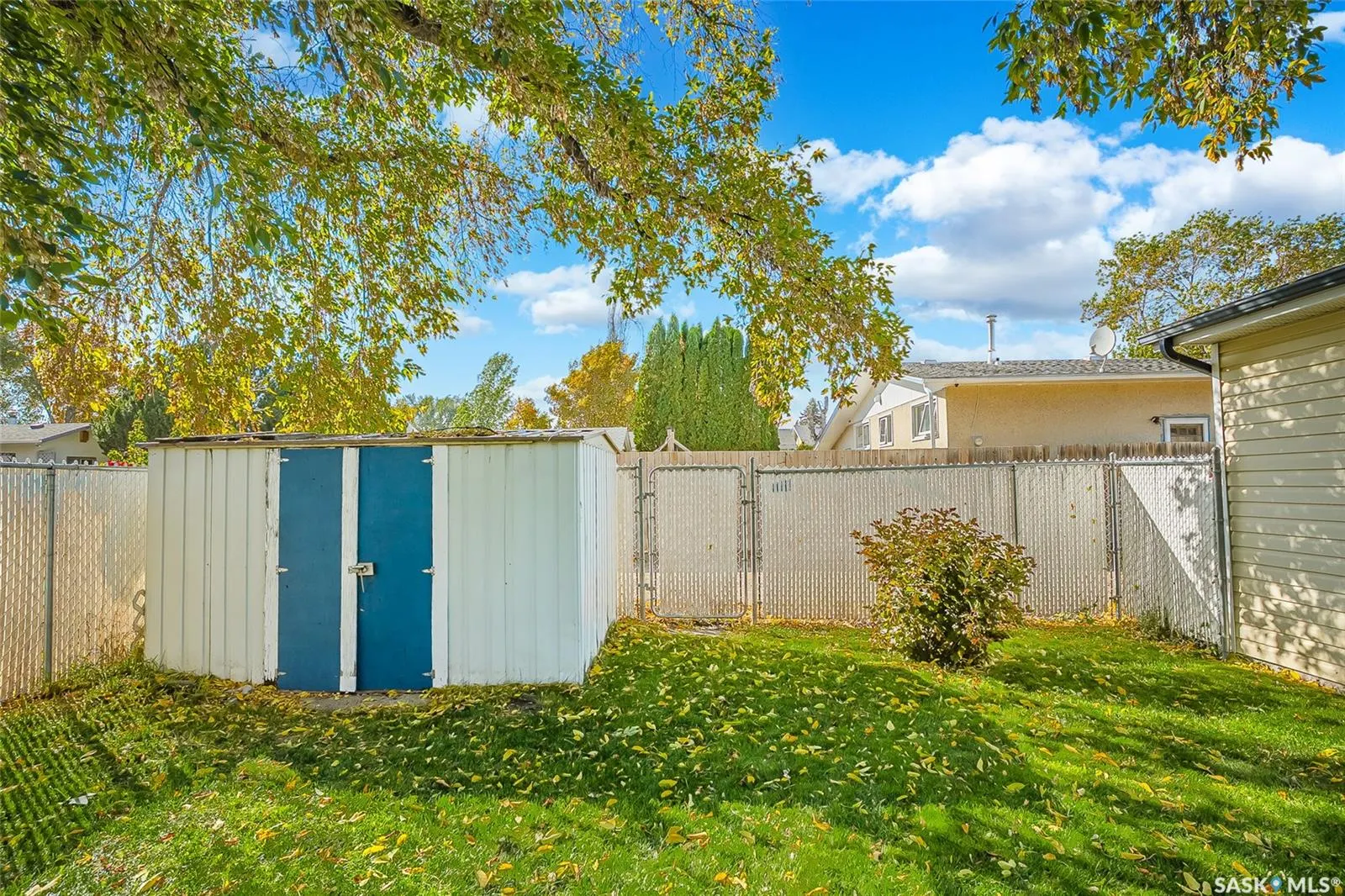 417 Waterloo CRESCENT