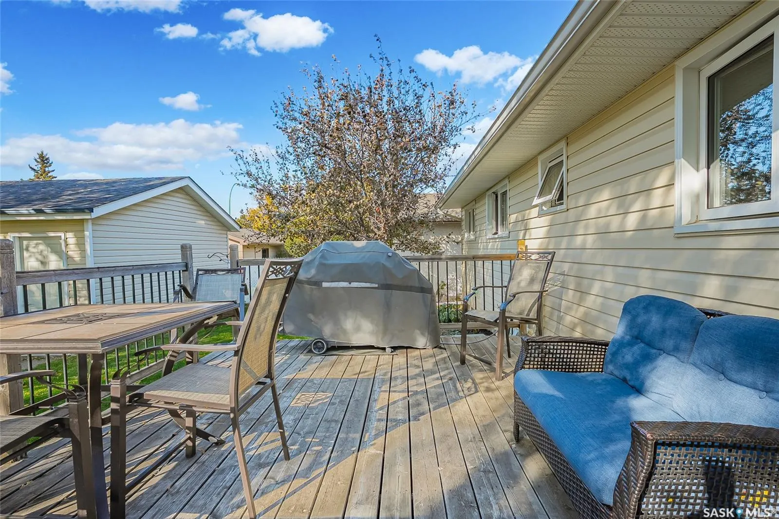 417 Waterloo CRESCENT