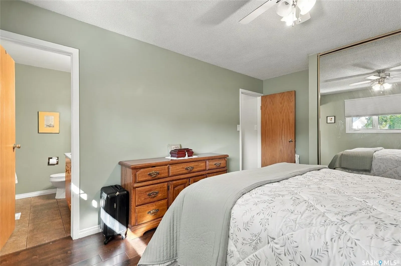 417 Waterloo CRESCENT