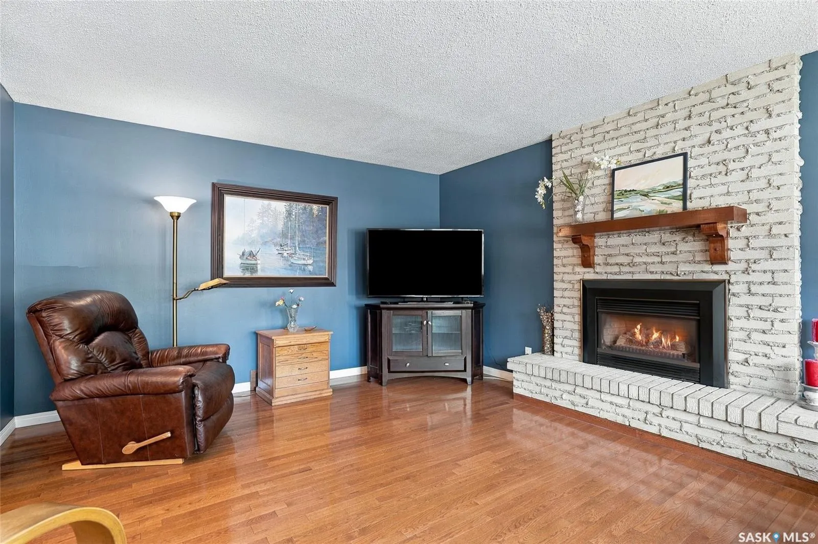 417 Waterloo CRESCENT