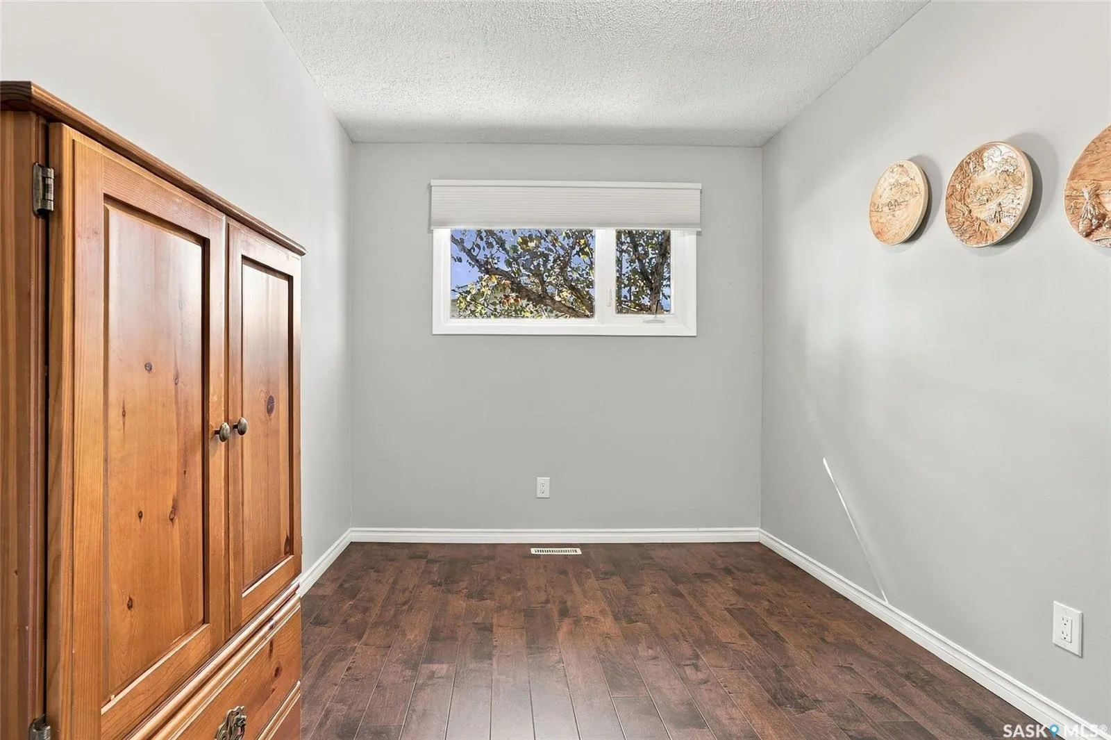 417 Waterloo CRESCENT