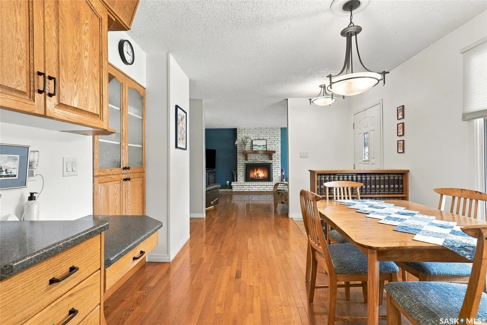 417 Waterloo CRESCENT
