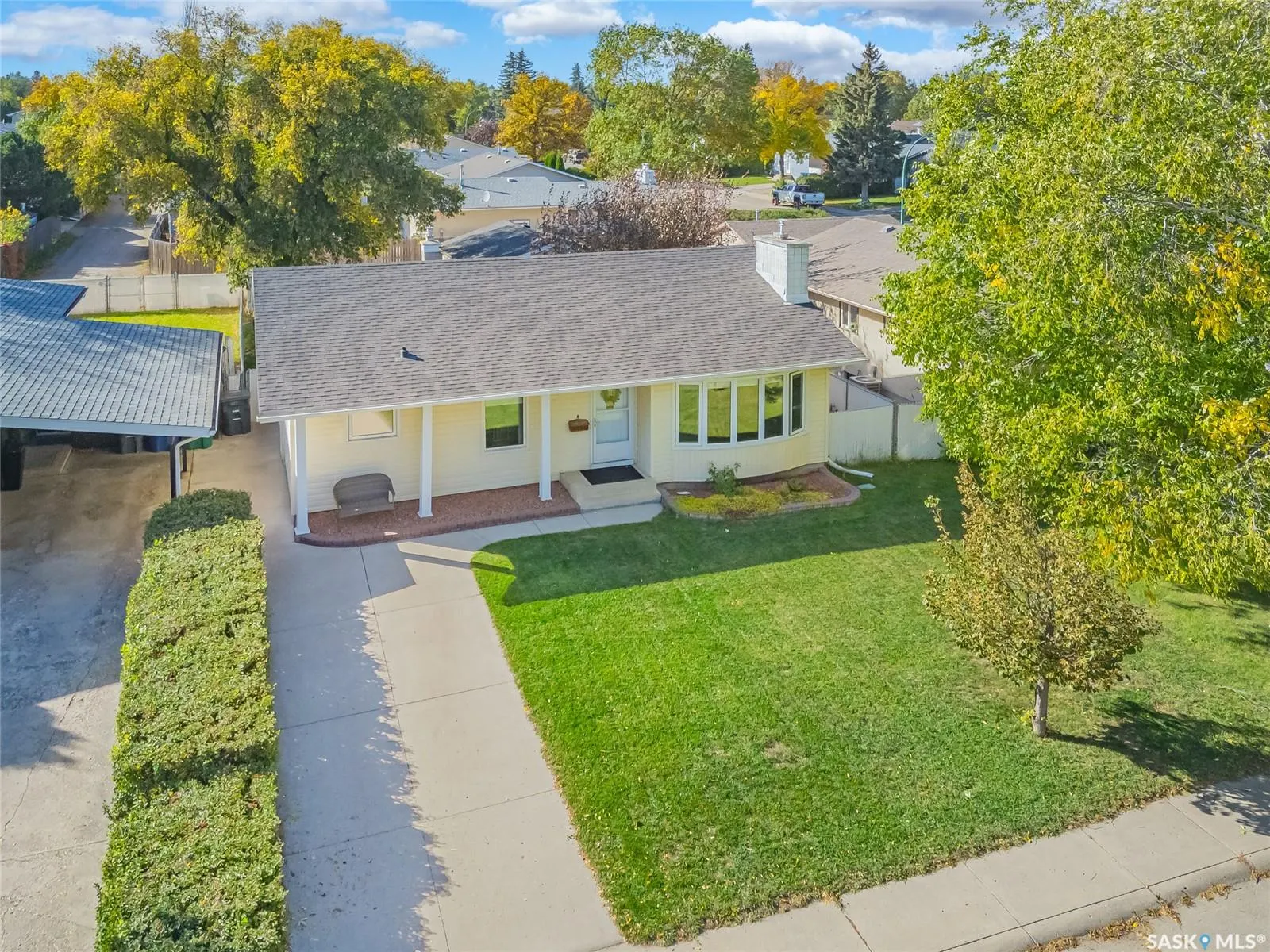 417 Waterloo CRESCENT